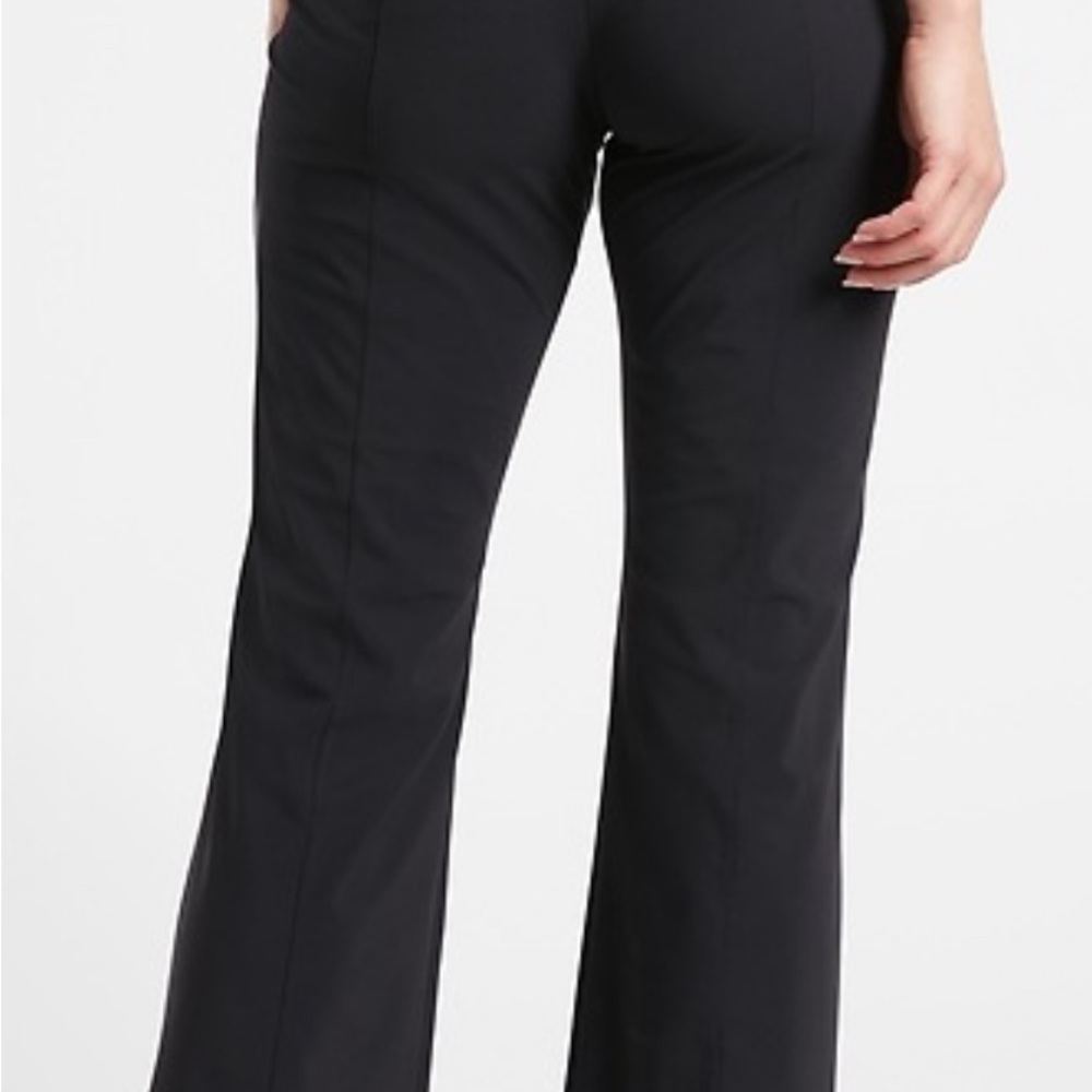 Athleta Cosmic Kick Flare Pants in Black Womens size 26